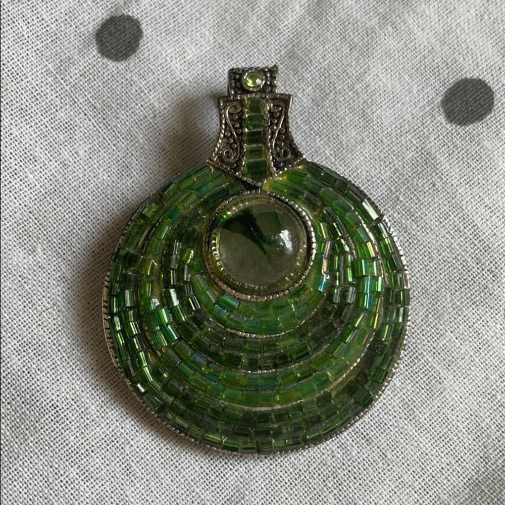 Vintage Green Charm Silver-tone. Perfect for Christmas